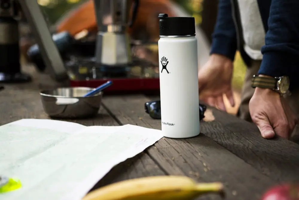 an in-depth review of the best insulated water bottles of 2018