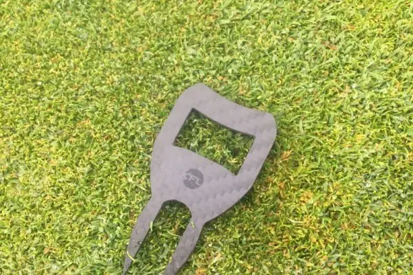 an in-depth review of the best golf divot tools of 2018.