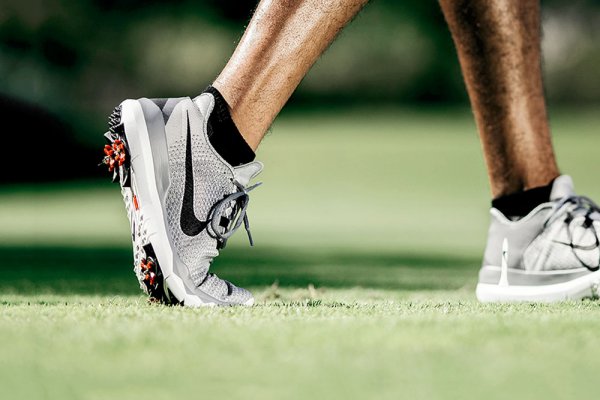 an in-depth review of the best men's golf shoes in 2018