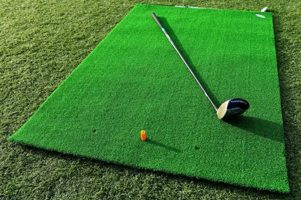 an in-depth review of the best golf practice mats of 2018.